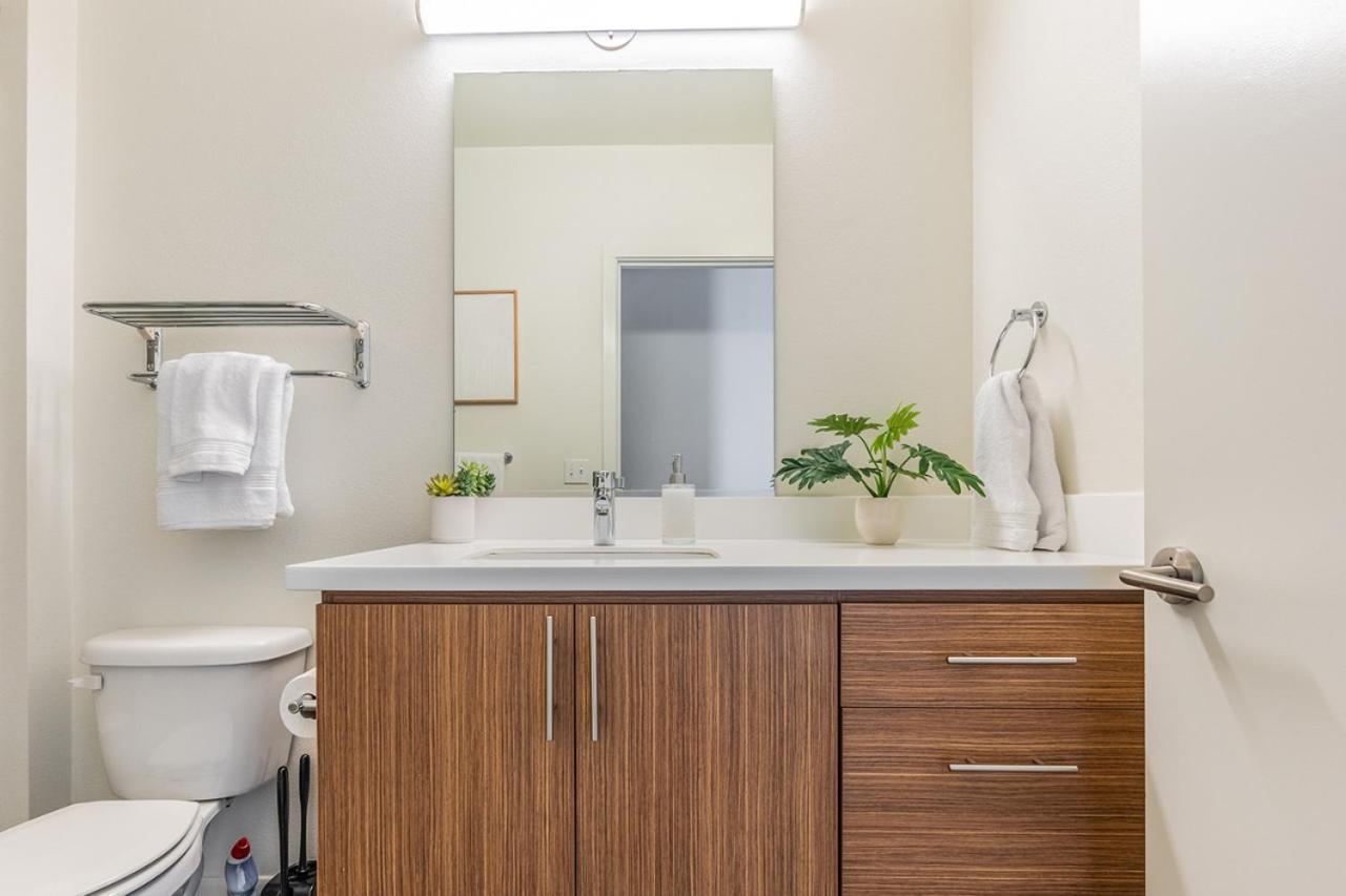 Close Downtown Modern Apartment - Pet Friendly, Wifi, Rooftop Views ซีแอตเทิล ภายนอก รูปภาพ