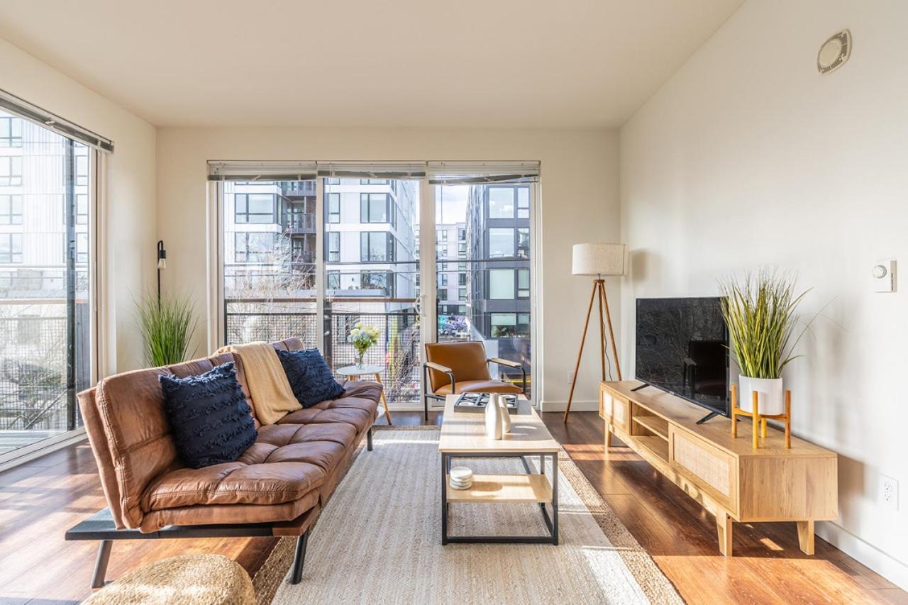 Close Downtown Modern Apartment - Pet Friendly, Wifi, Rooftop Views ซีแอตเทิล ภายนอก รูปภาพ